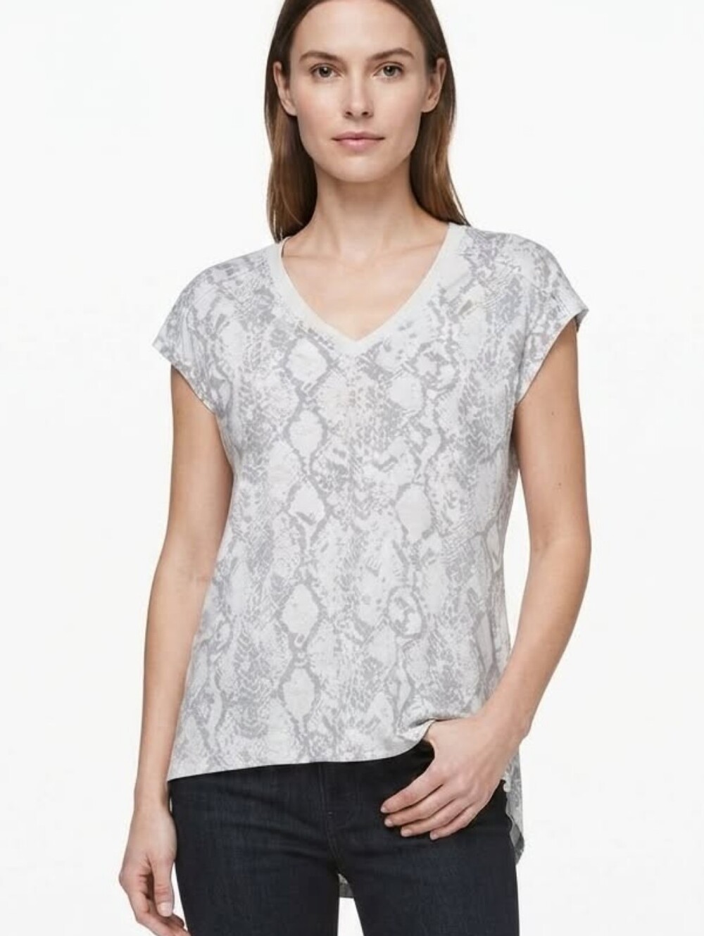 🧨🧨COZY T-Shirt GABBY Snake Print V-Neck Cap Sleeves Size Small NWT